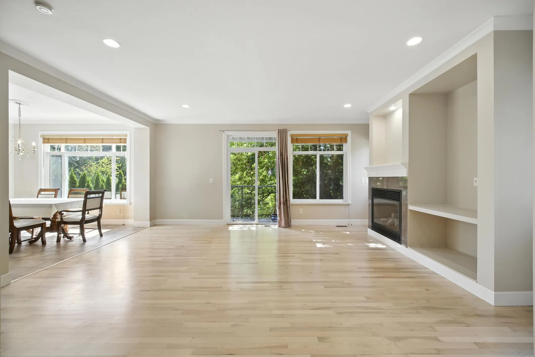 3252 Camelback Lane
