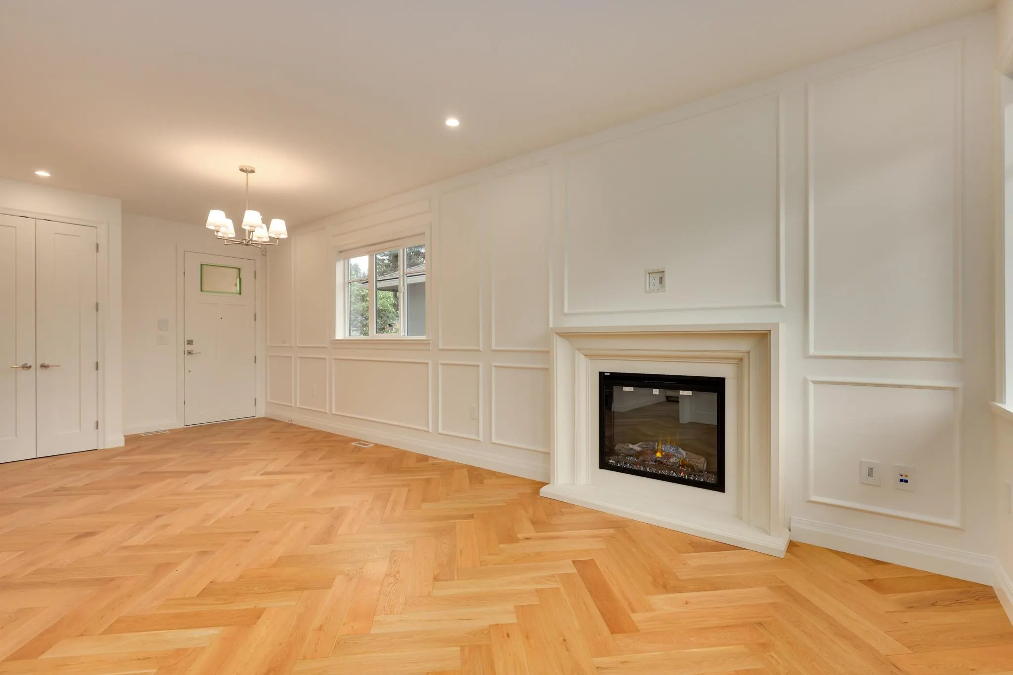 259 E 23rd Street
