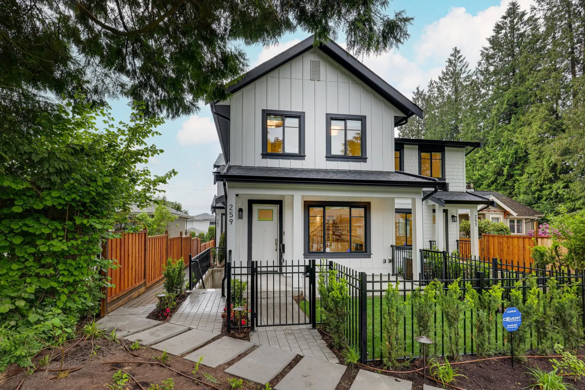259 E 23rd Street