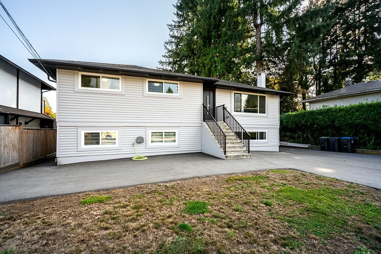 1624 Coquitlam Avenue