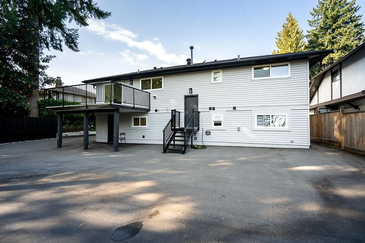 1624 Coquitlam Avenue