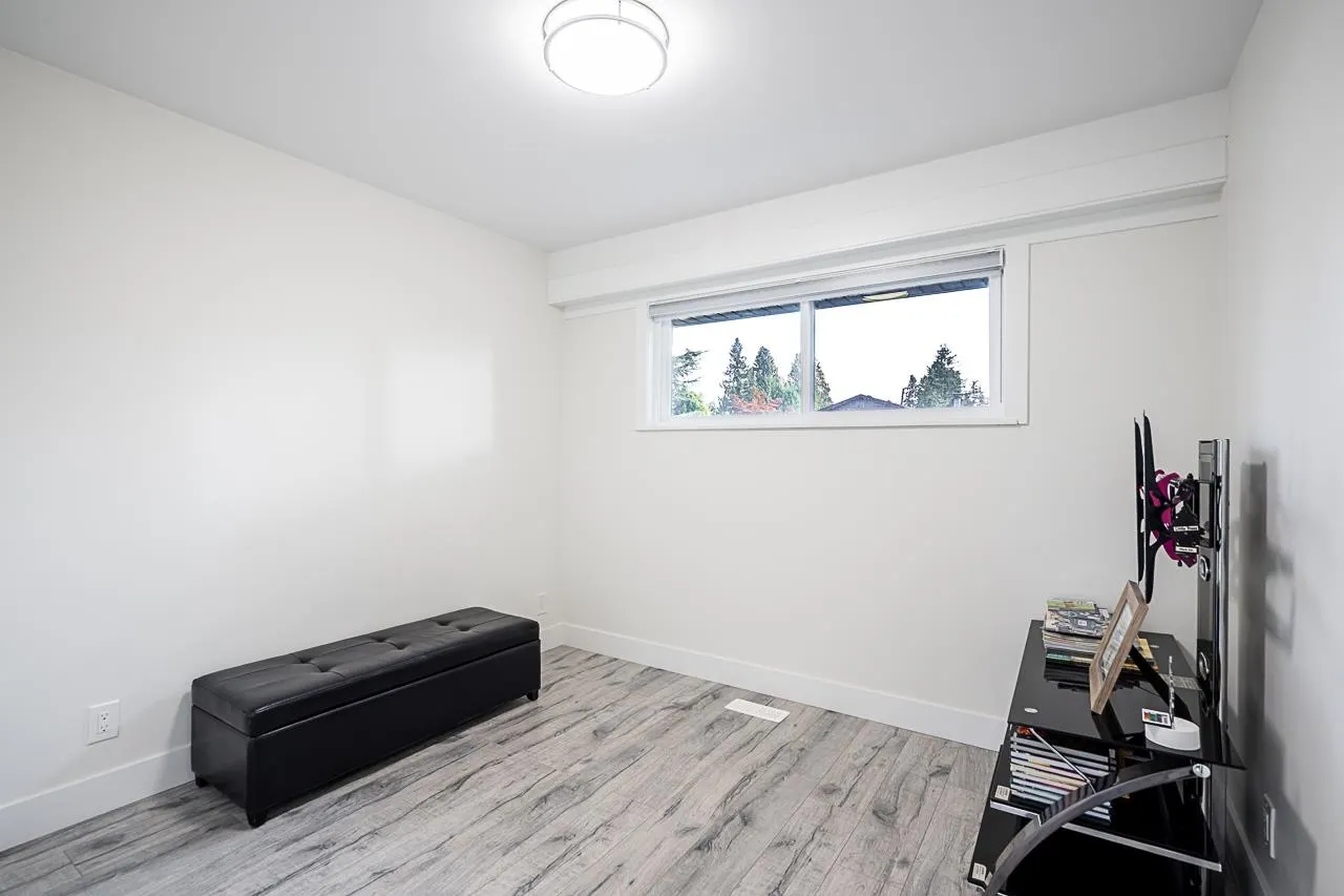 1624 Coquitlam Avenue