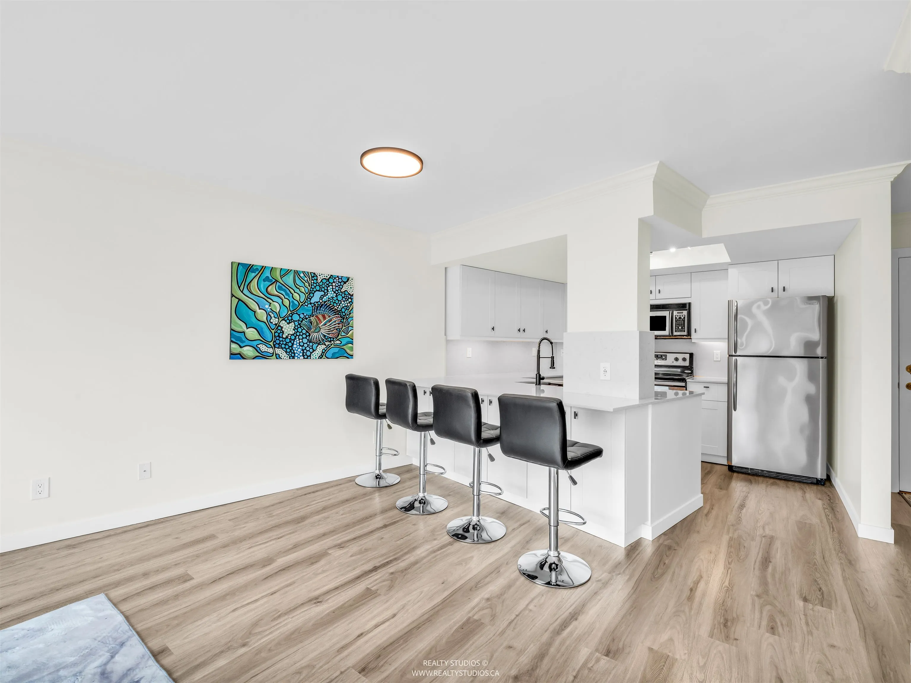 406 995 Roche Point Drive