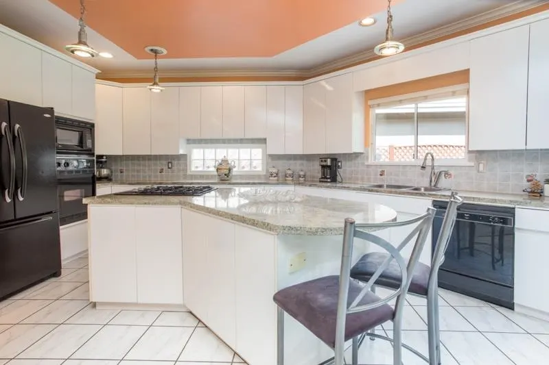5524 Cornwall Drive
