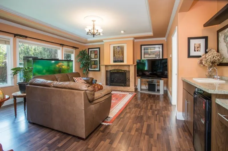 5524 Cornwall Drive
