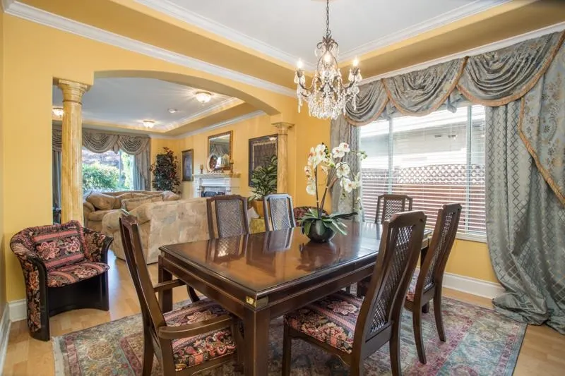 5524 Cornwall Drive