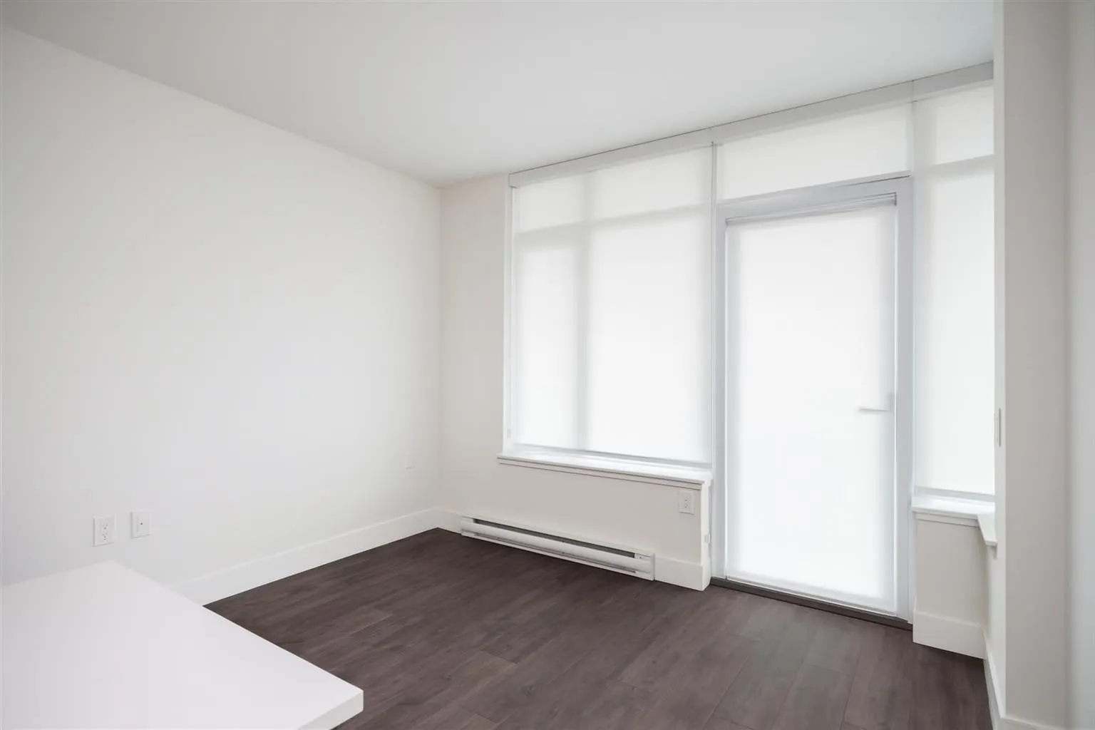 408 258 Nelson's Court