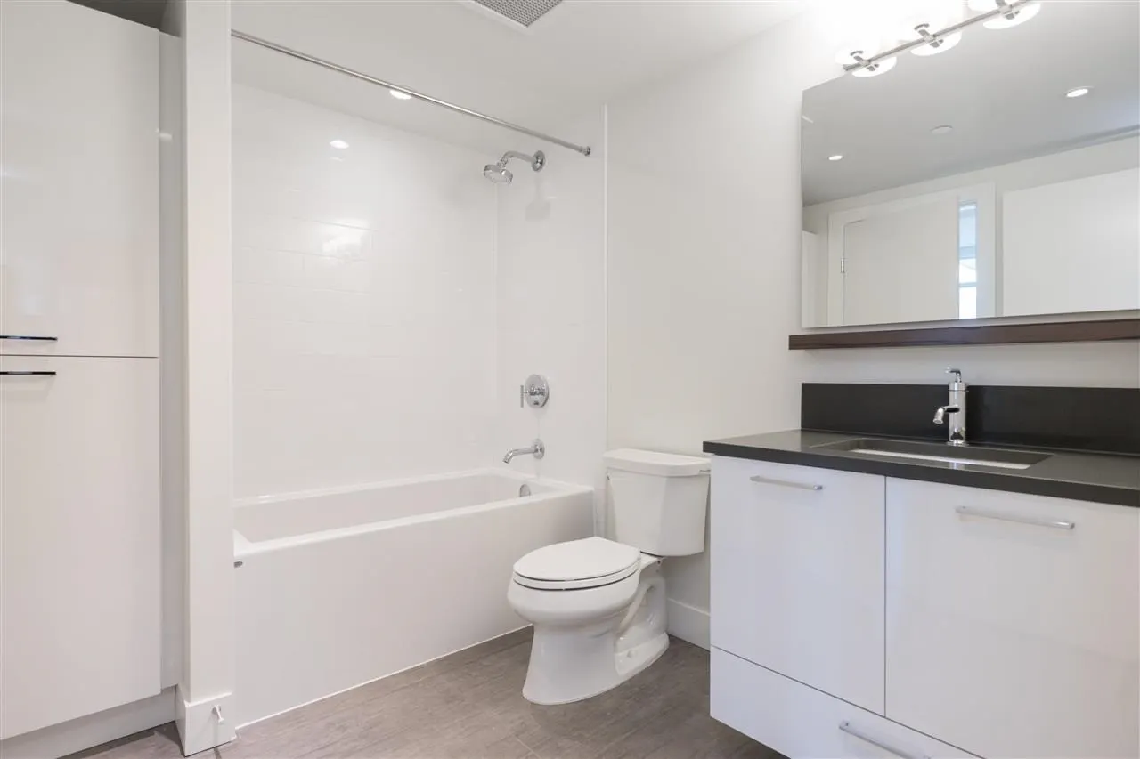 408 258 Nelson's Court