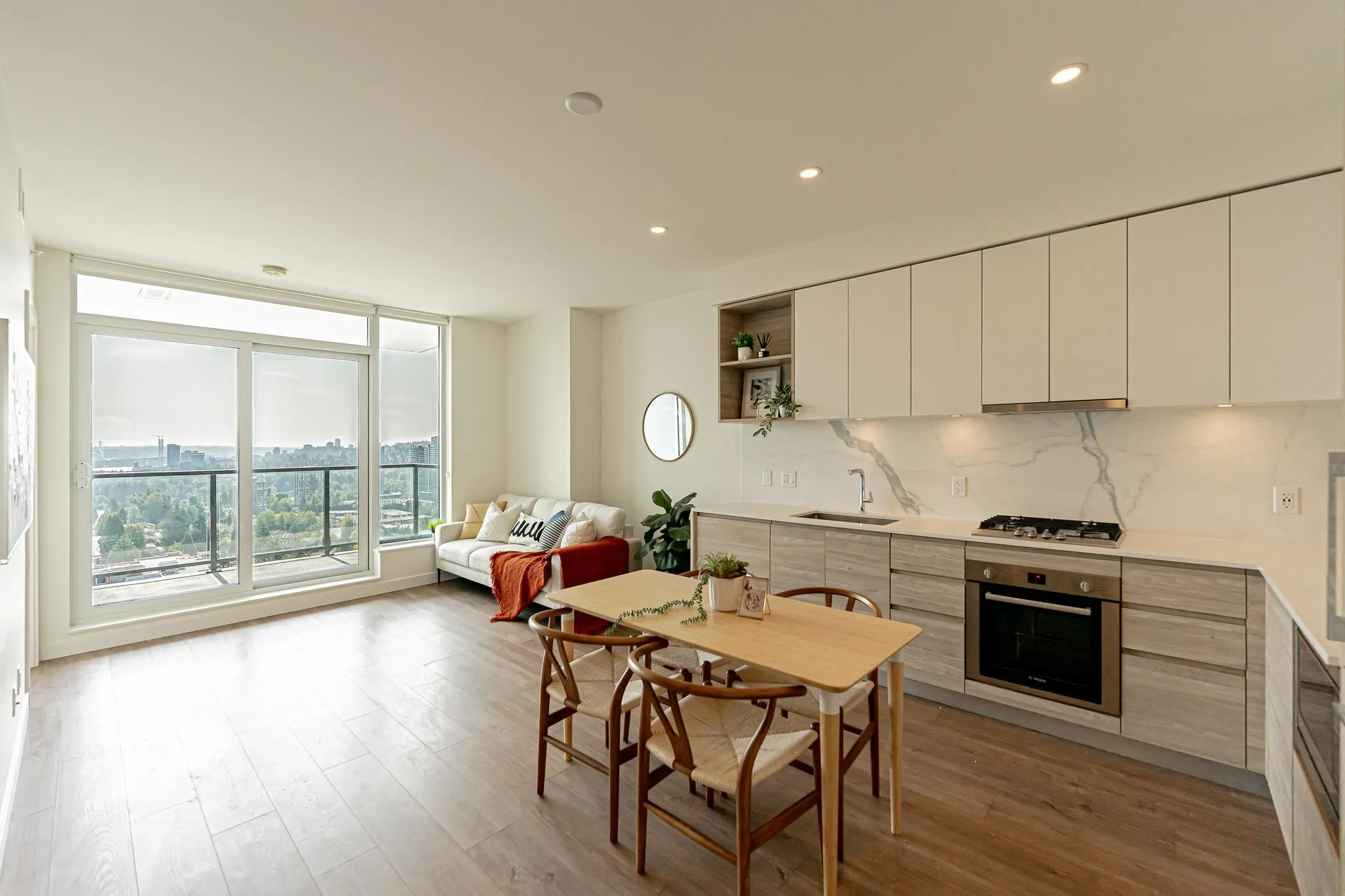 1406 585 Austin Avenue