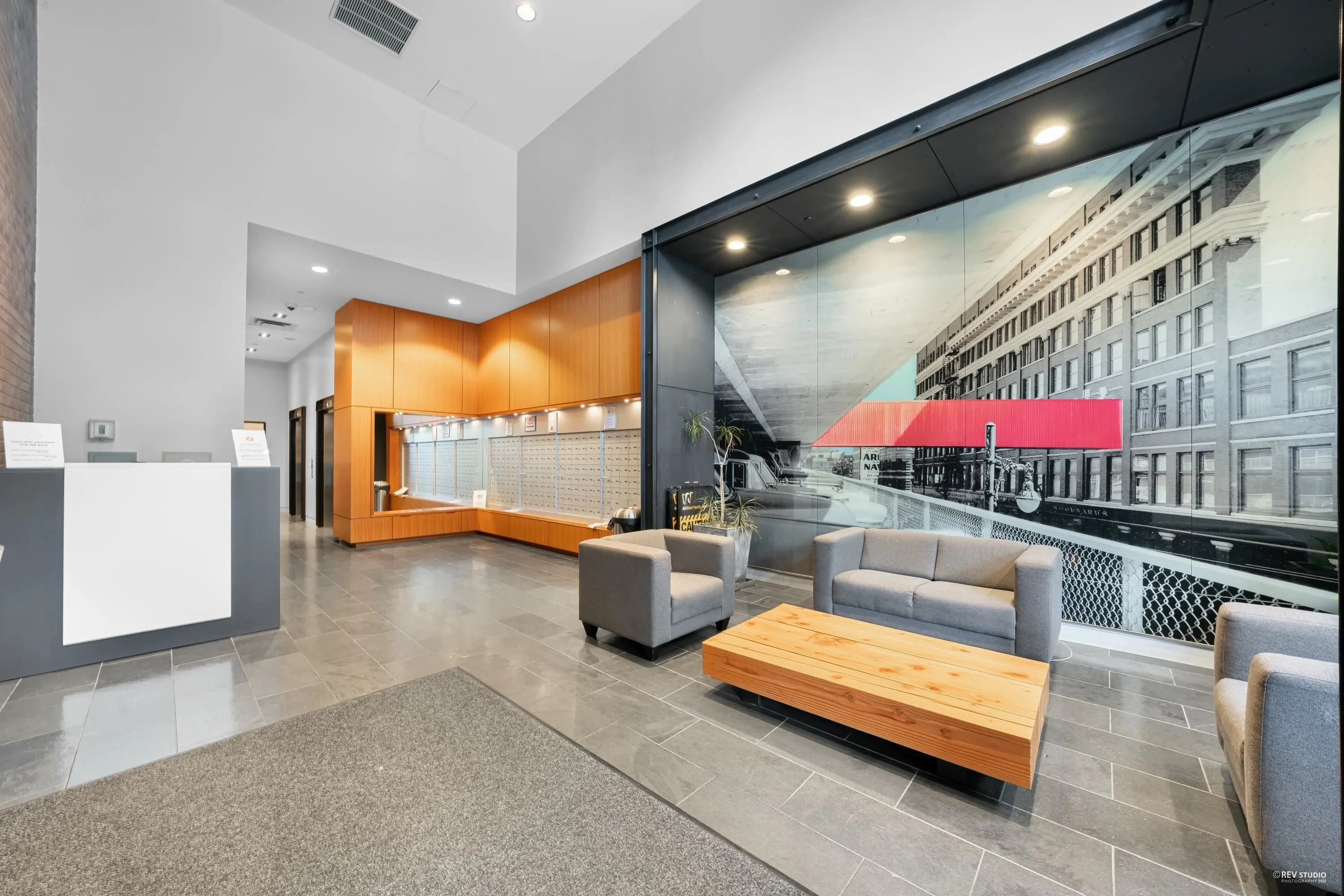1707 108 W Cordova Street