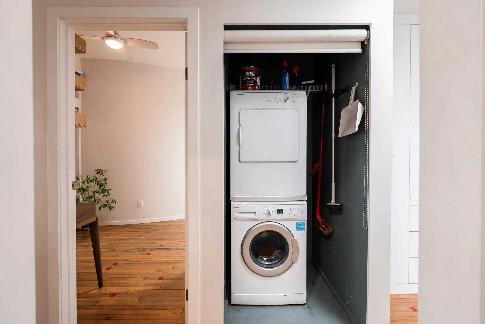 303 700 E Pender Street