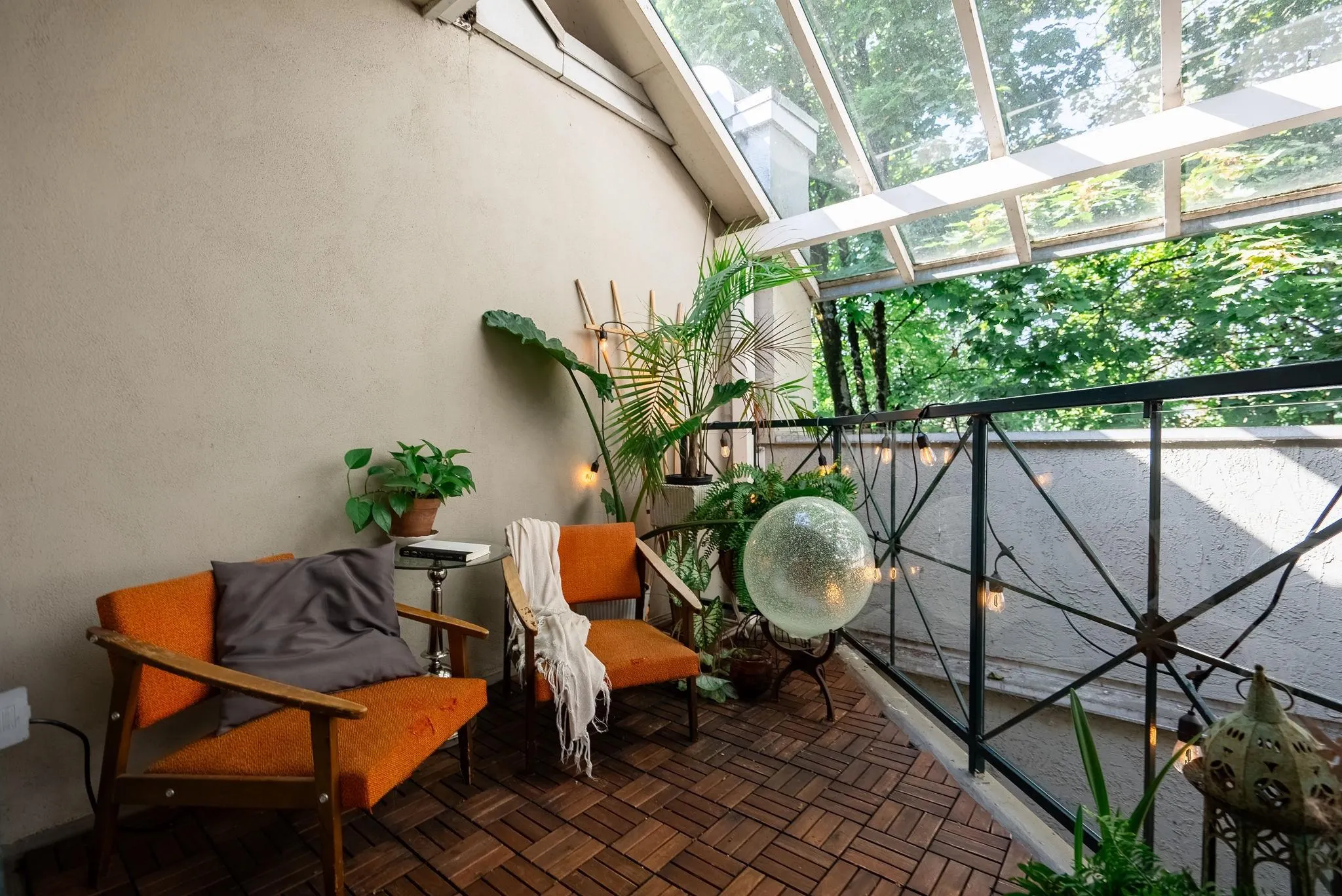 303 700 E Pender Street