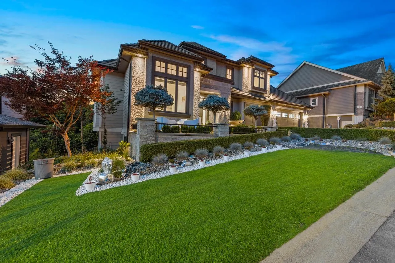 2736 Aquila Drive