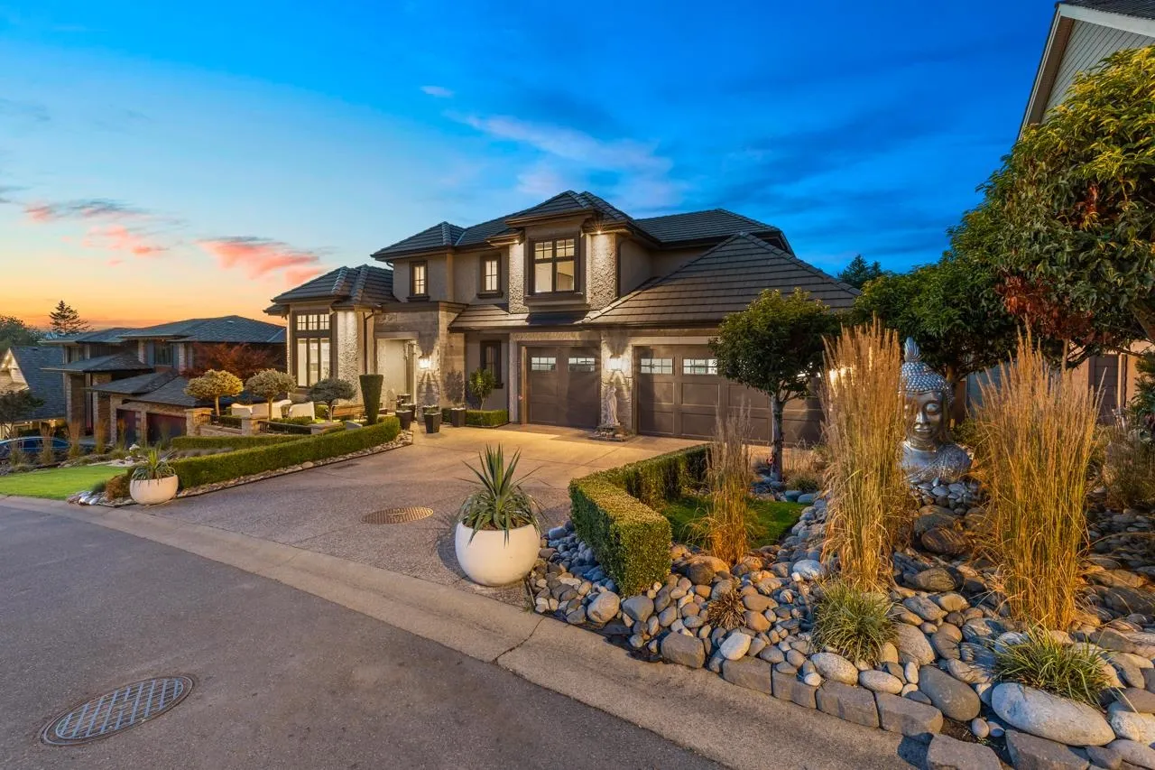 2736 Aquila Drive