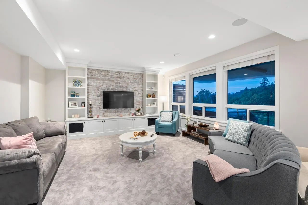2736 Aquila Drive