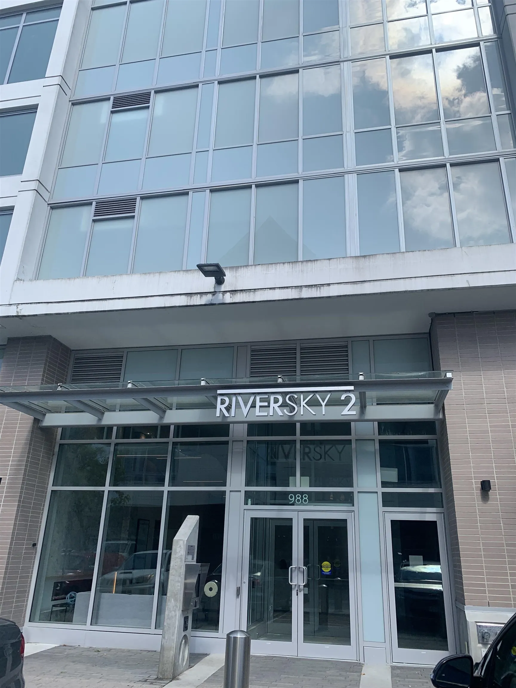 2512 988 Quayside Drive