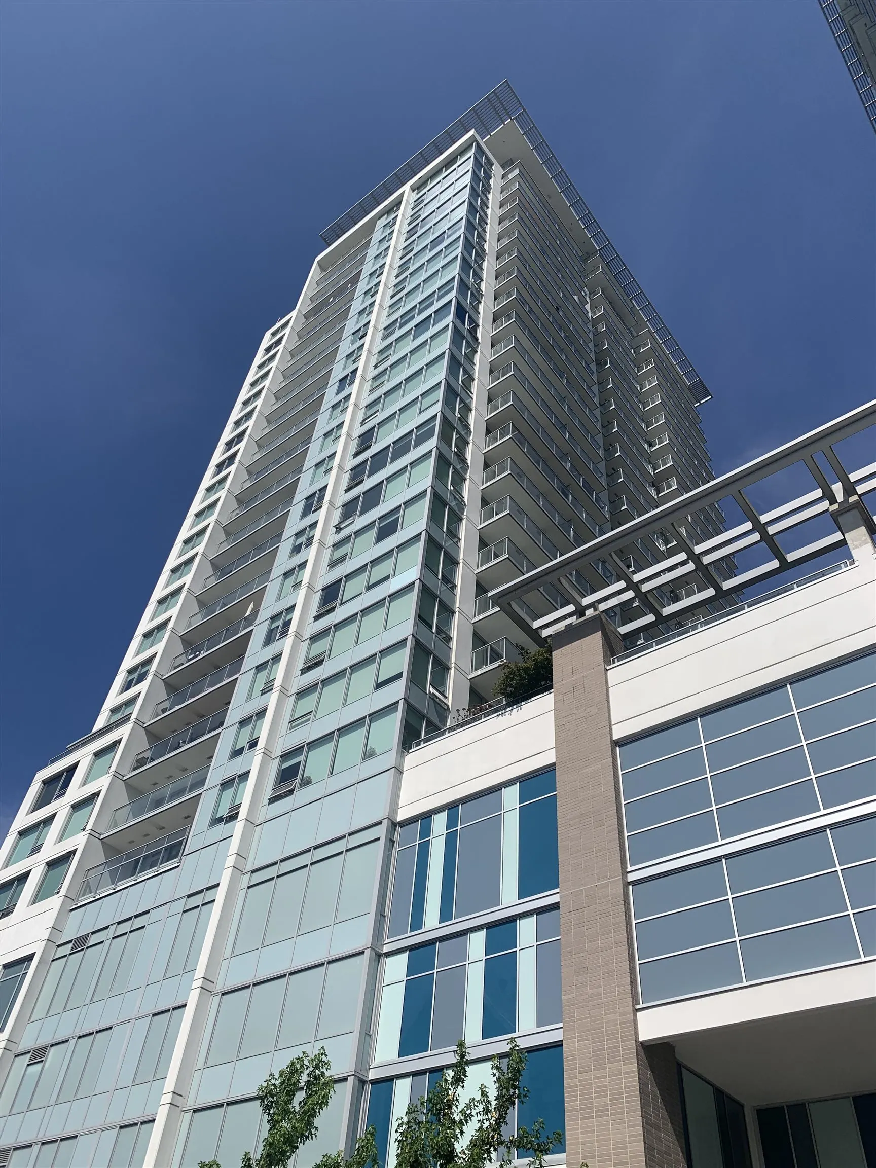 2512 988 Quayside Drive