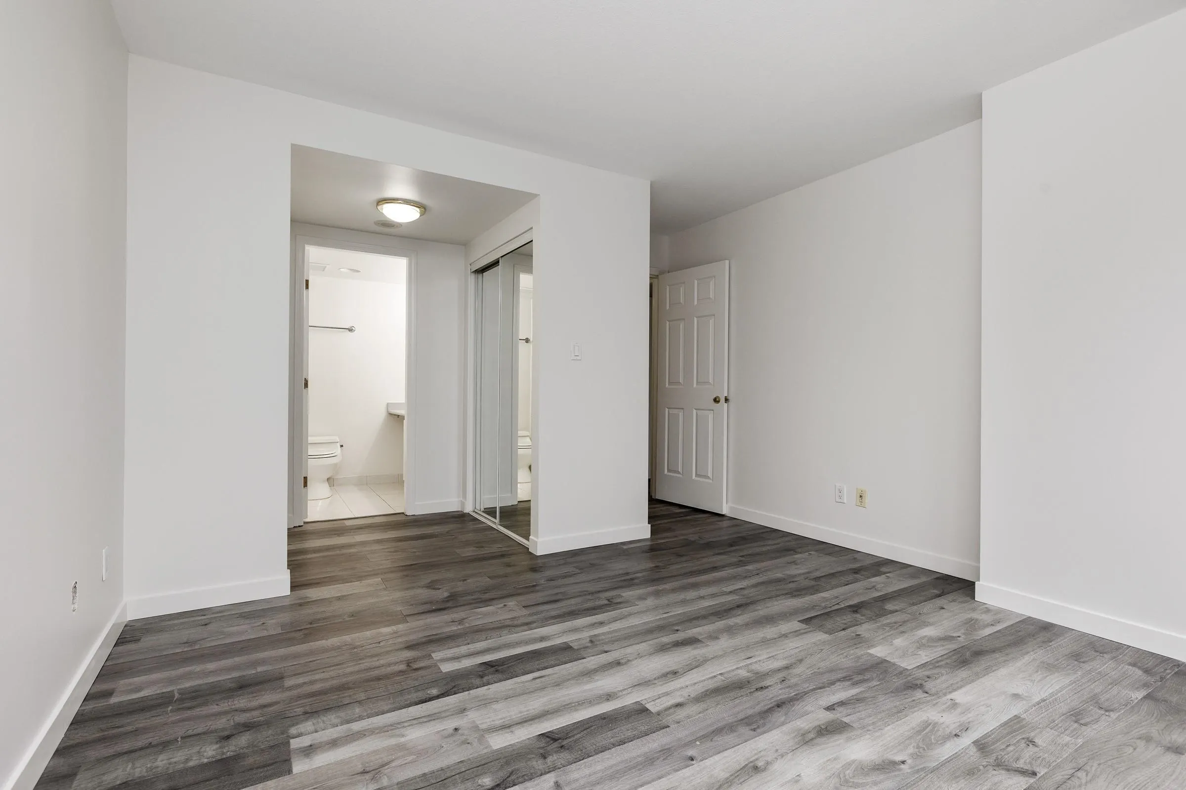 505 9603 Manchester Drive
