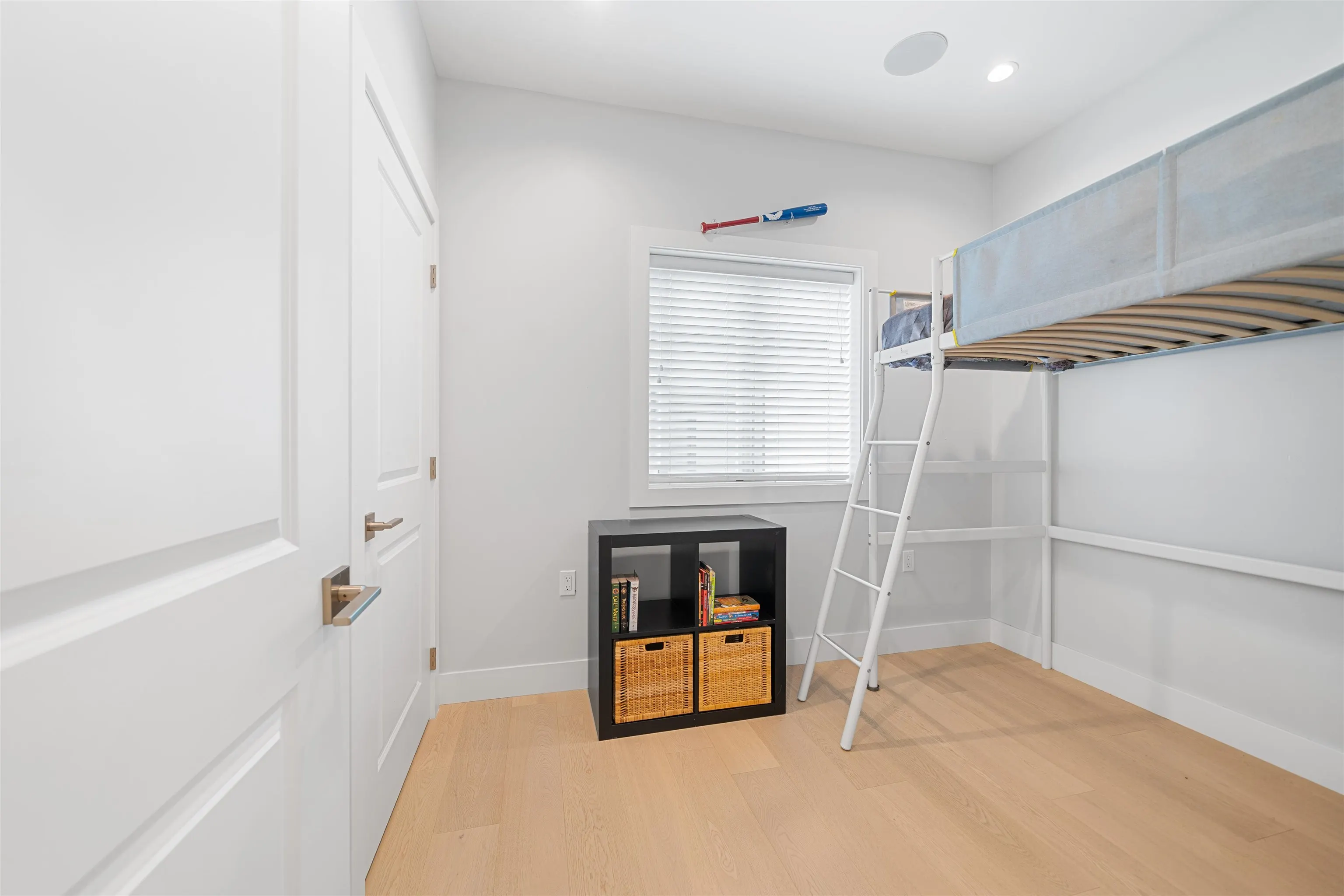 3448 Pandora Street