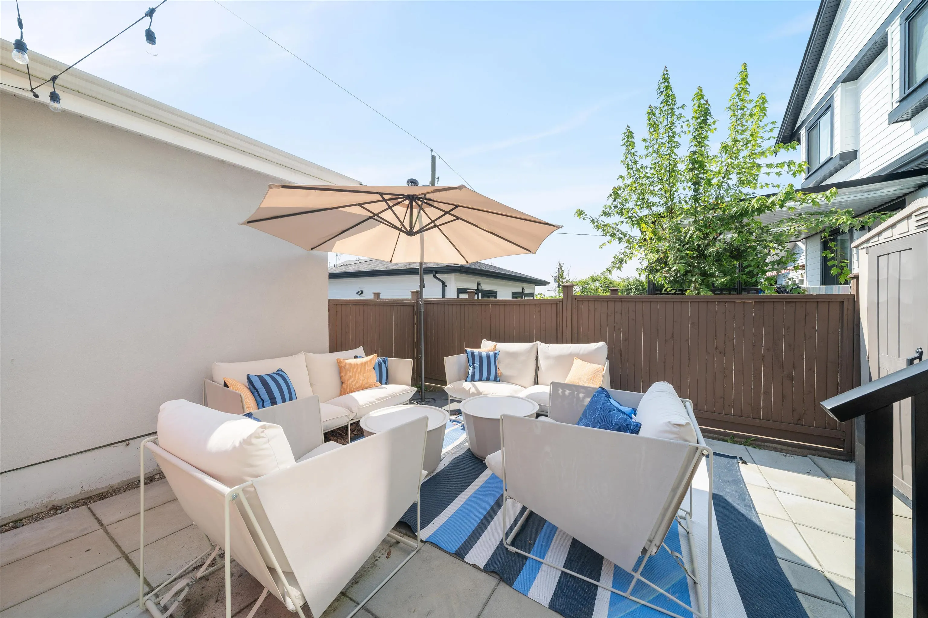 3448 Pandora Street