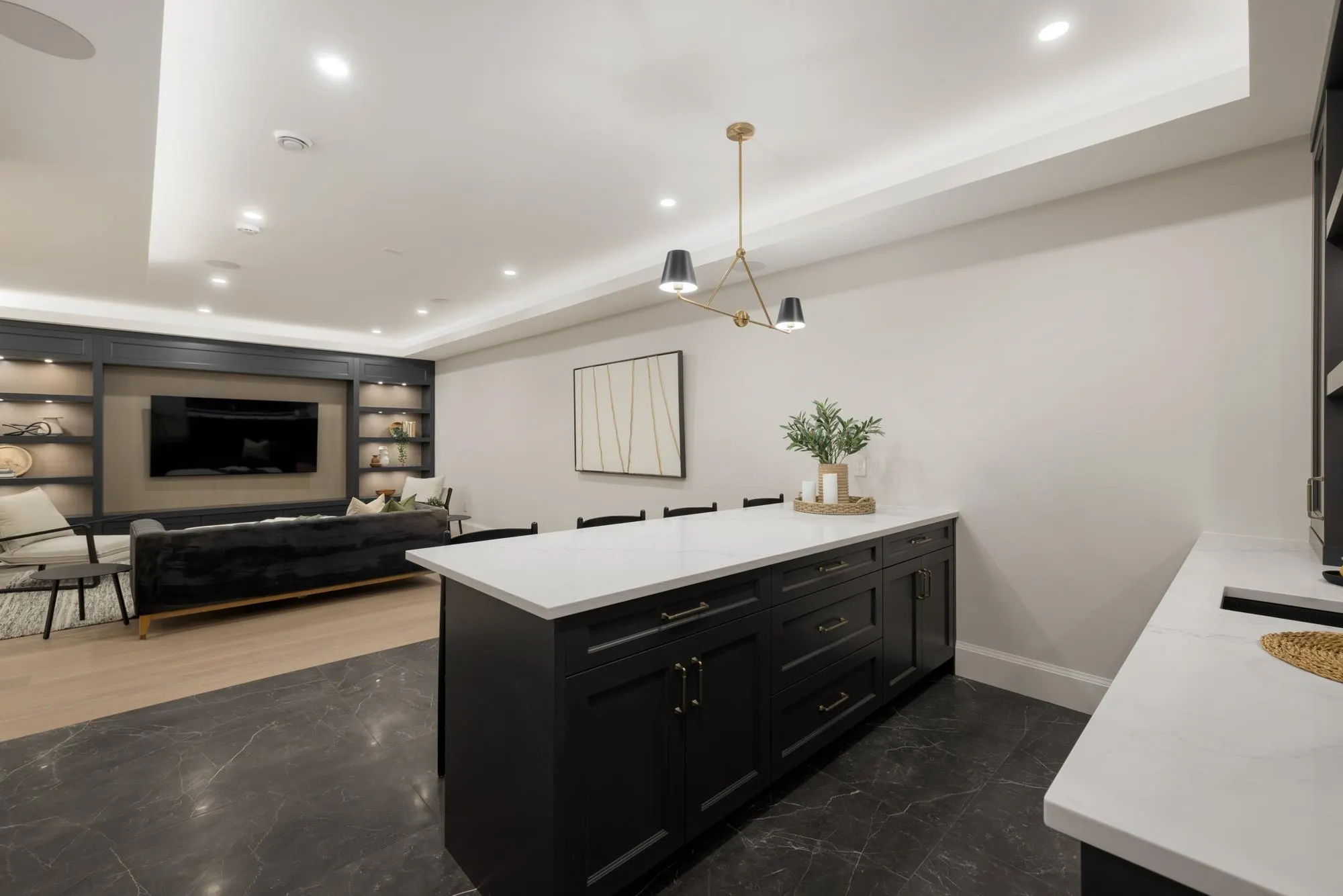 8316 Government Road