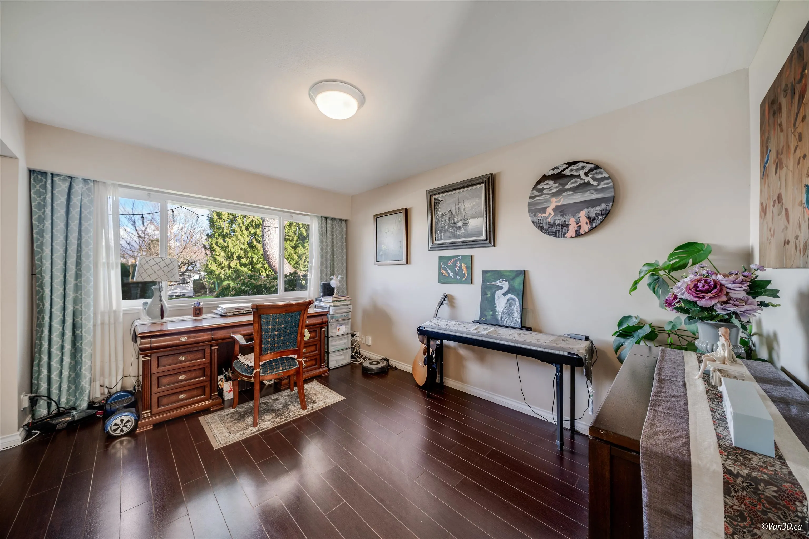 5681 Sardis Crescent
