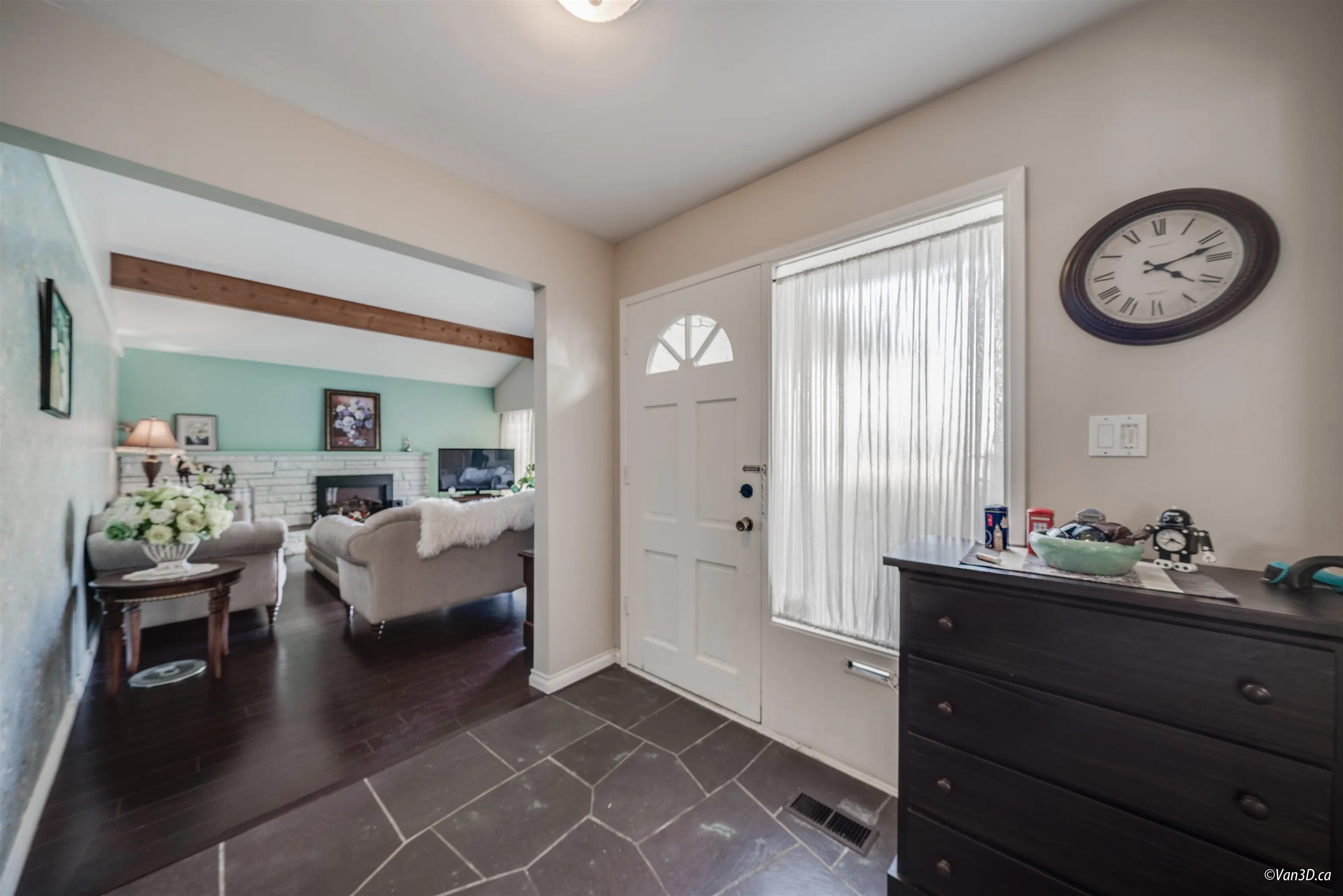 5681 Sardis Crescent