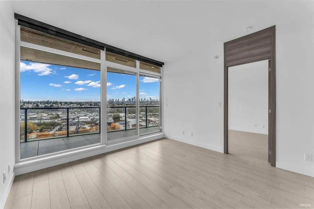 708 4880 Lougheed Highway