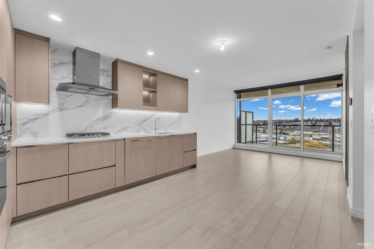 708 4880 Lougheed Highway
