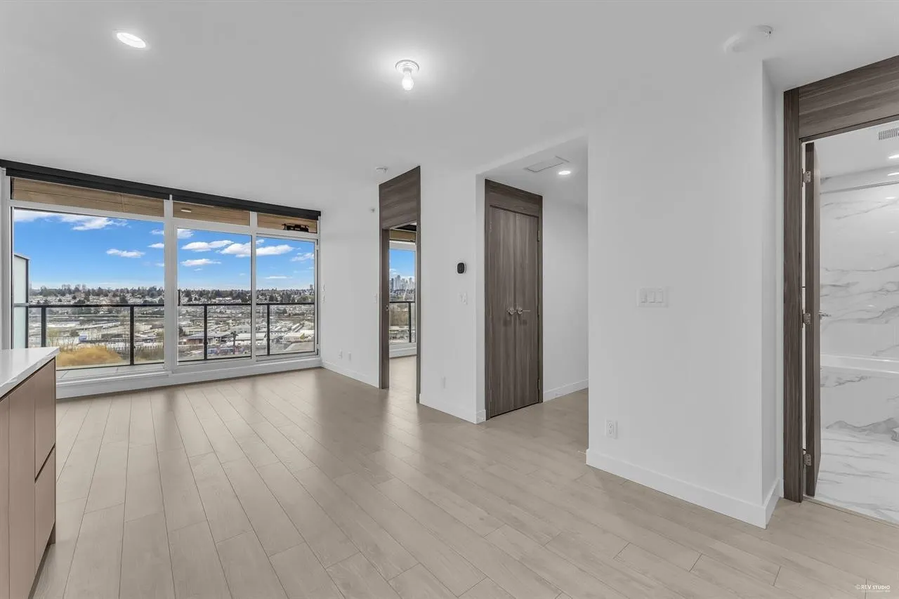 708 4880 Lougheed Highway