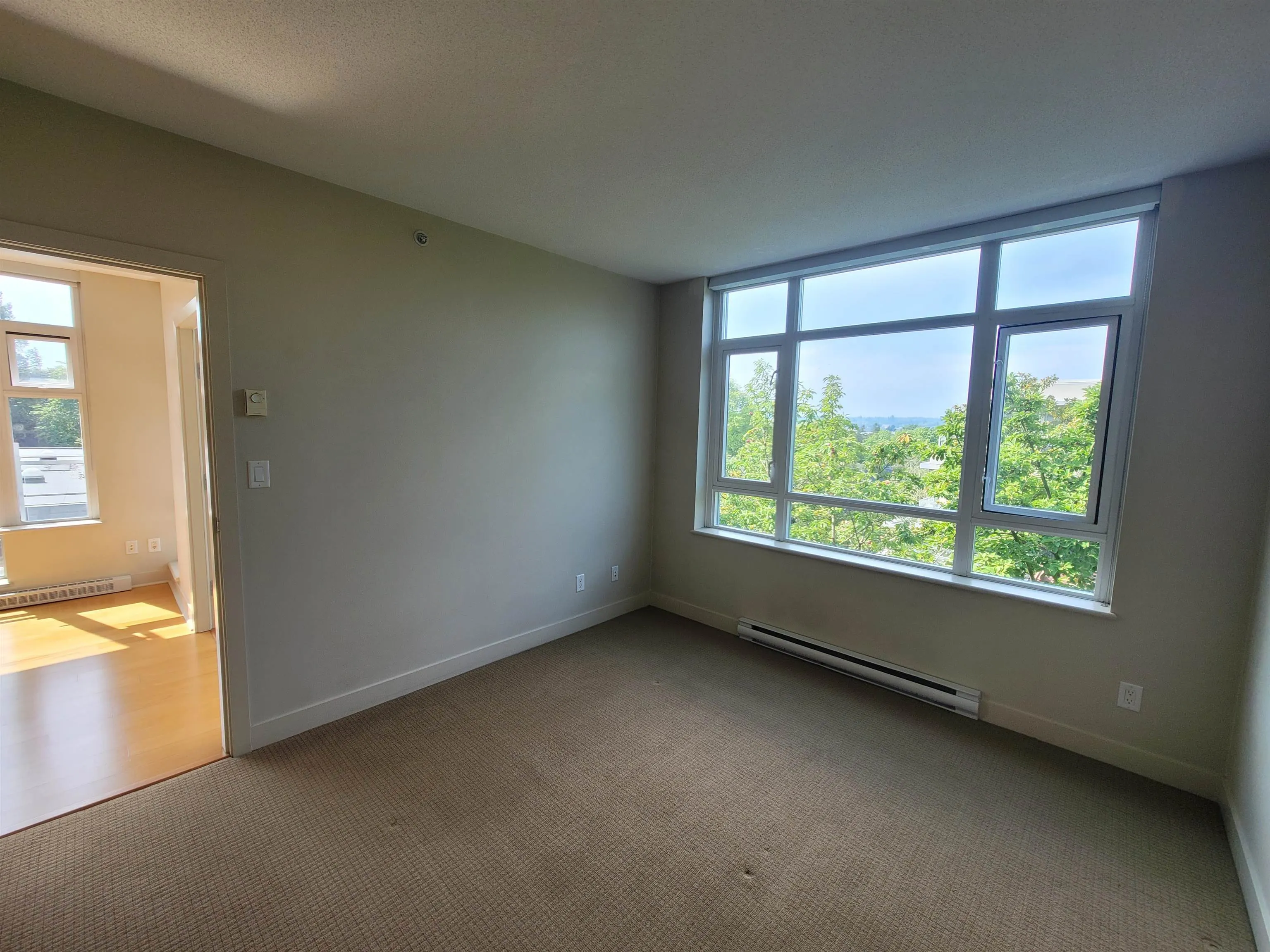 515 2268 W Broadway