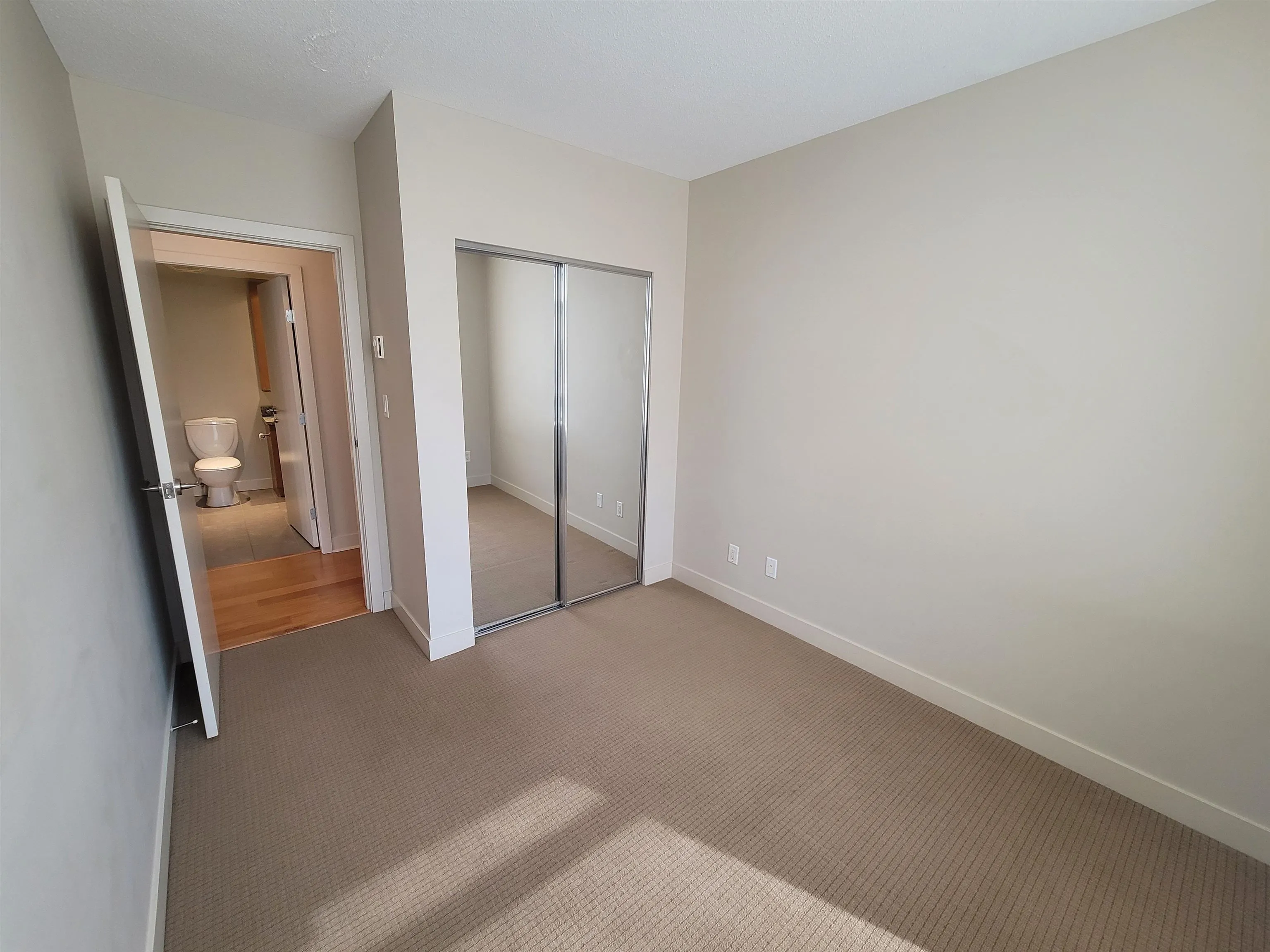 515 2268 W Broadway