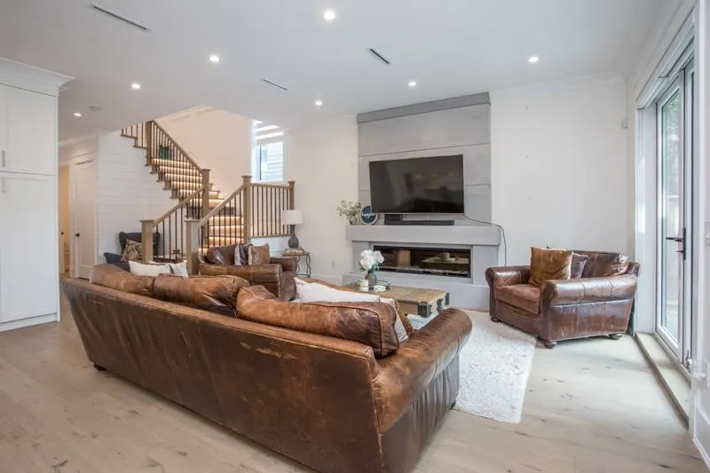 11240 Schooner Court