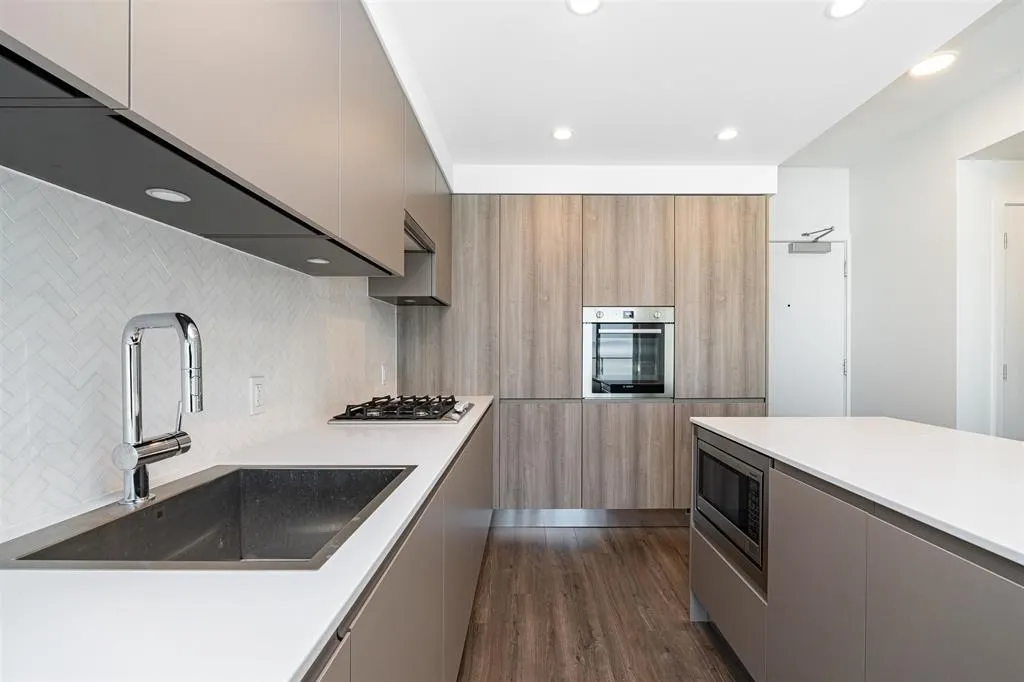 3903 3809 Evergreen Place