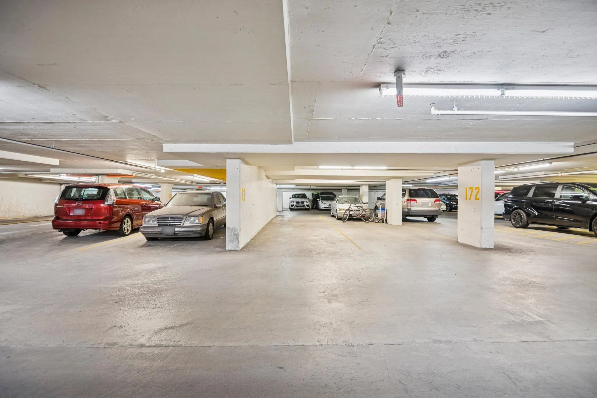 1605 6088 Minoru Boulevard