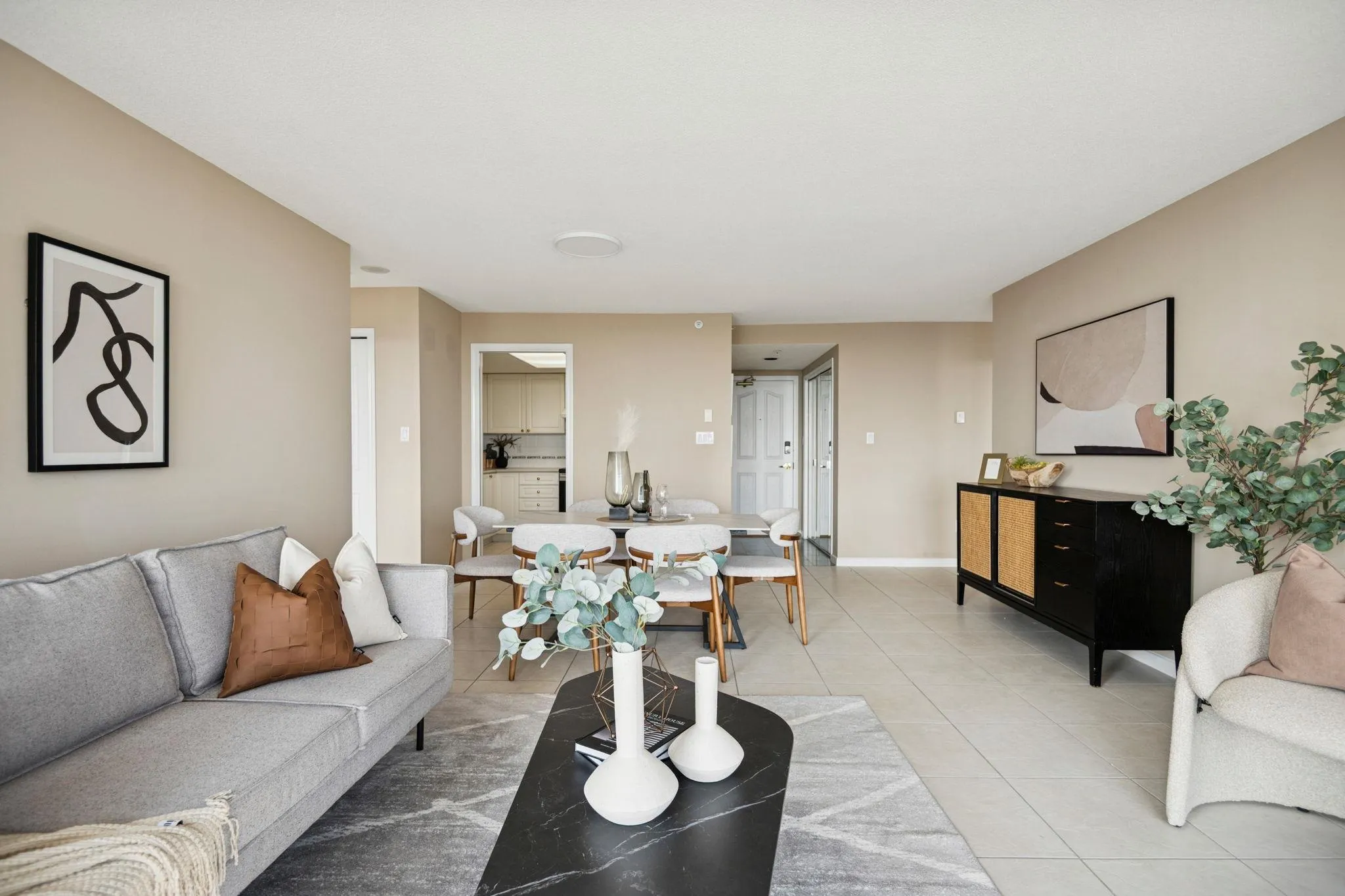1605 6088 Minoru Boulevard