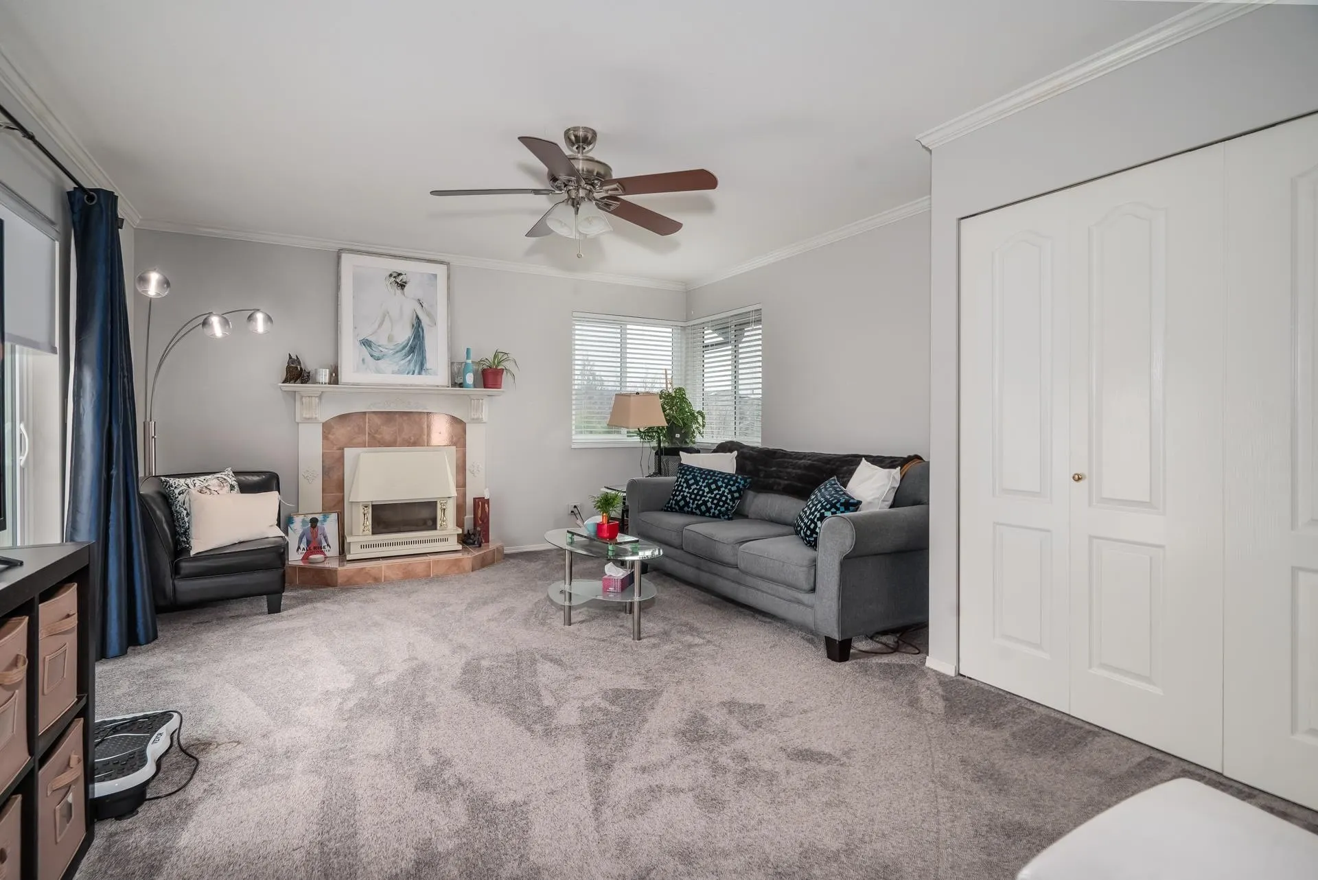 2237 Mountain Drive