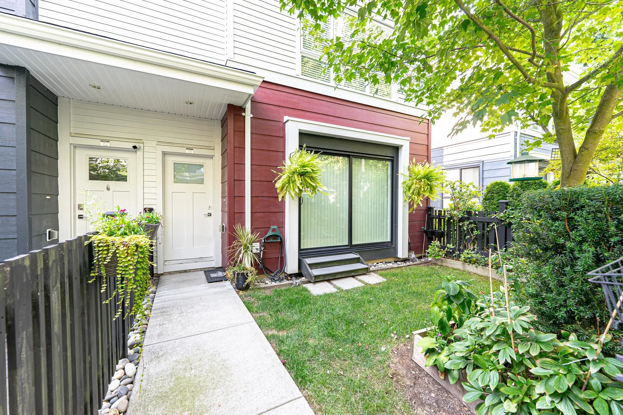 111 2280 163 Street
