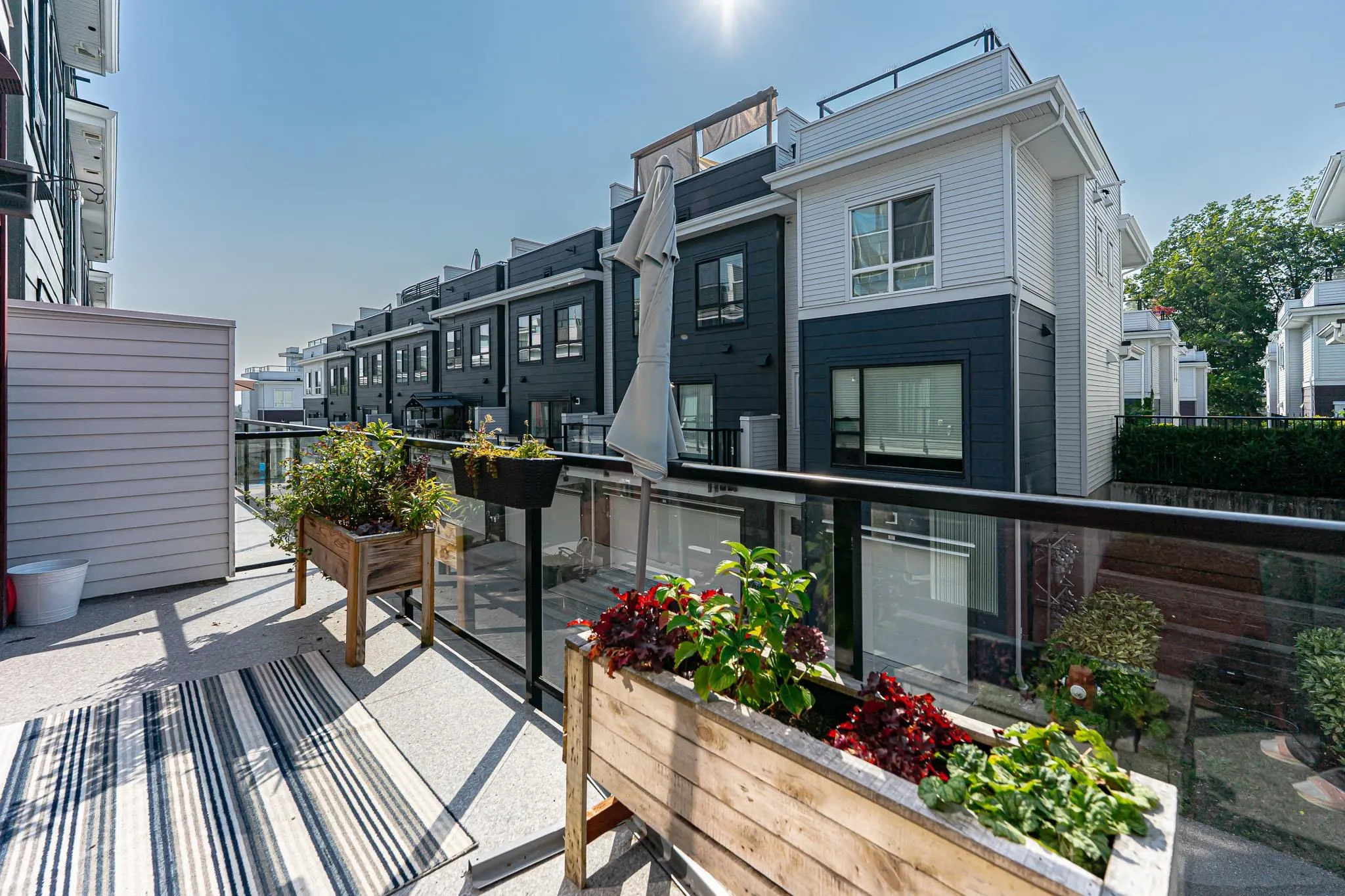 111 2280 163 Street