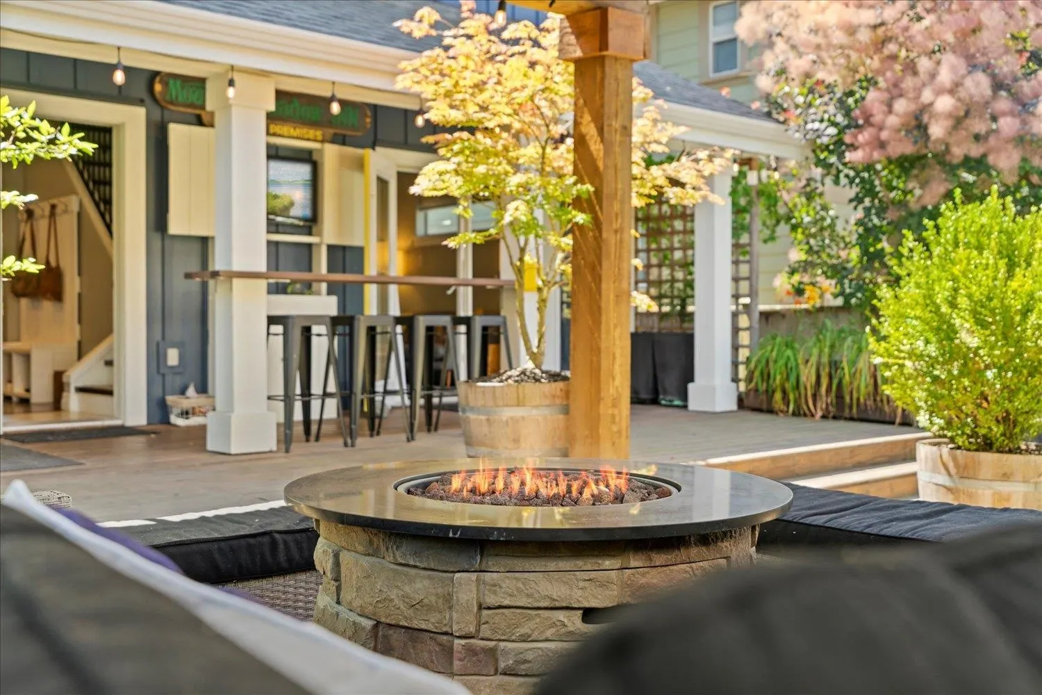 45297 Soowahlie Crescent