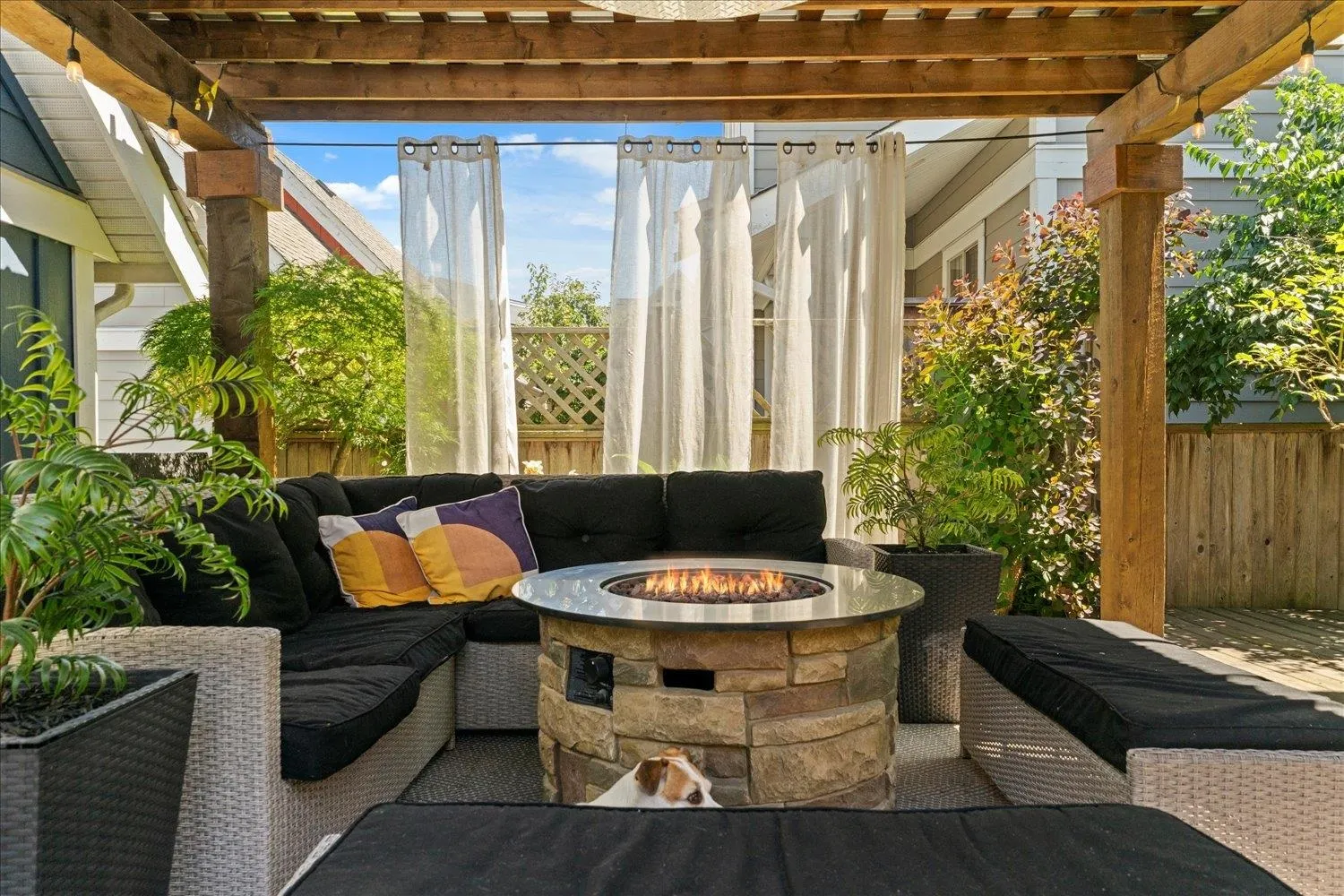 45297 Soowahlie Crescent