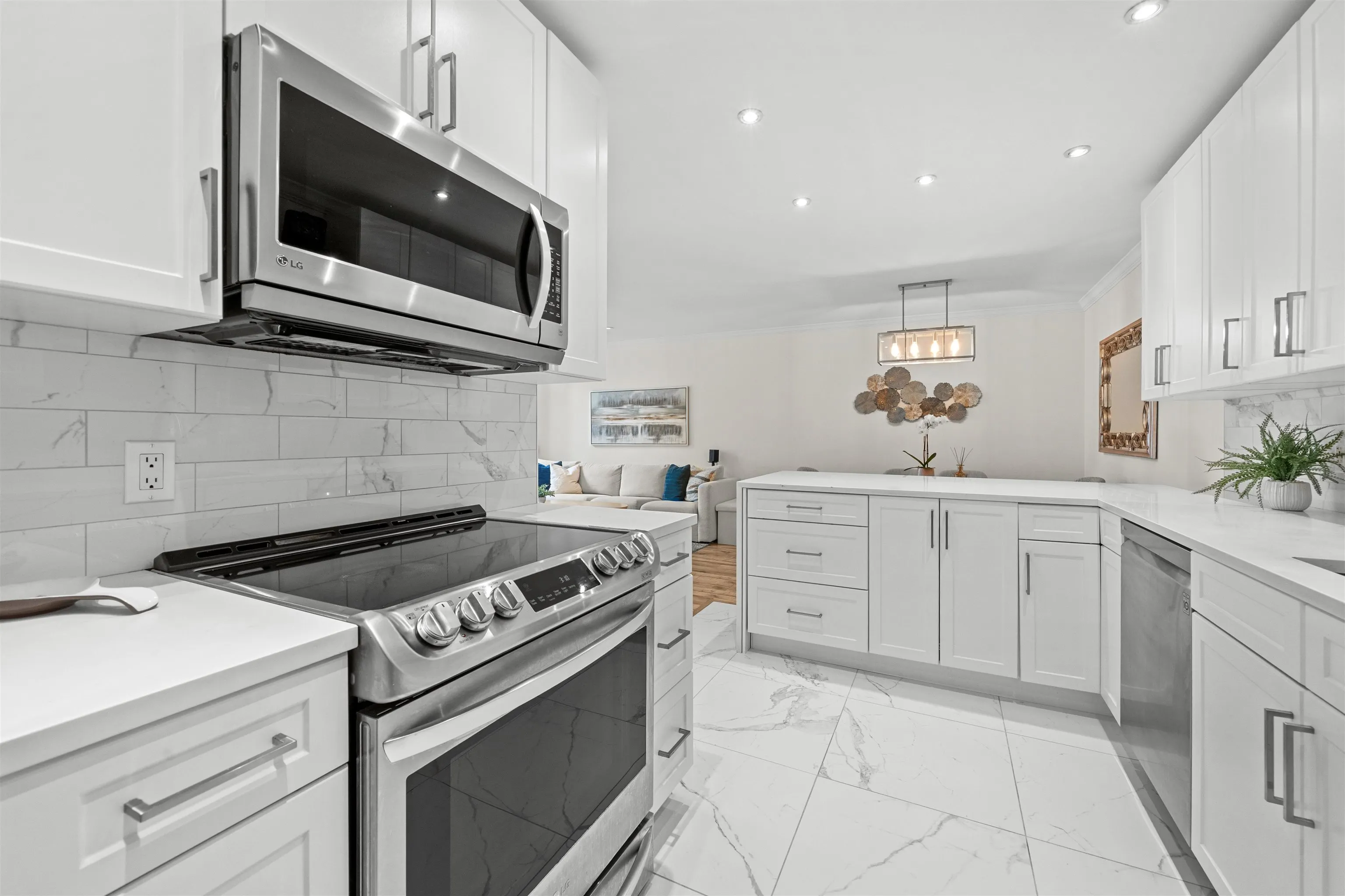 T4908 3980 Carrigan Court