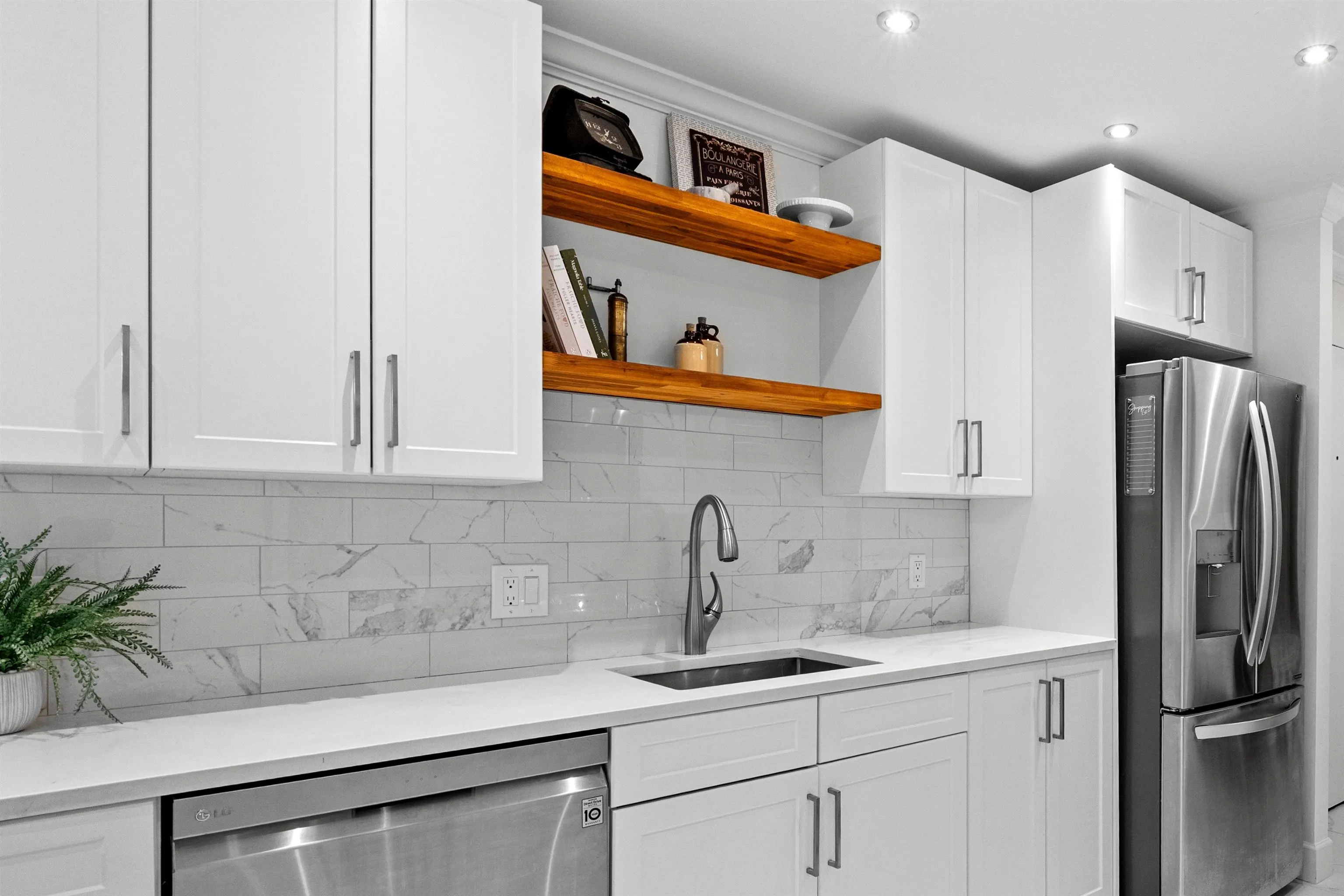 T4908 3980 Carrigan Court