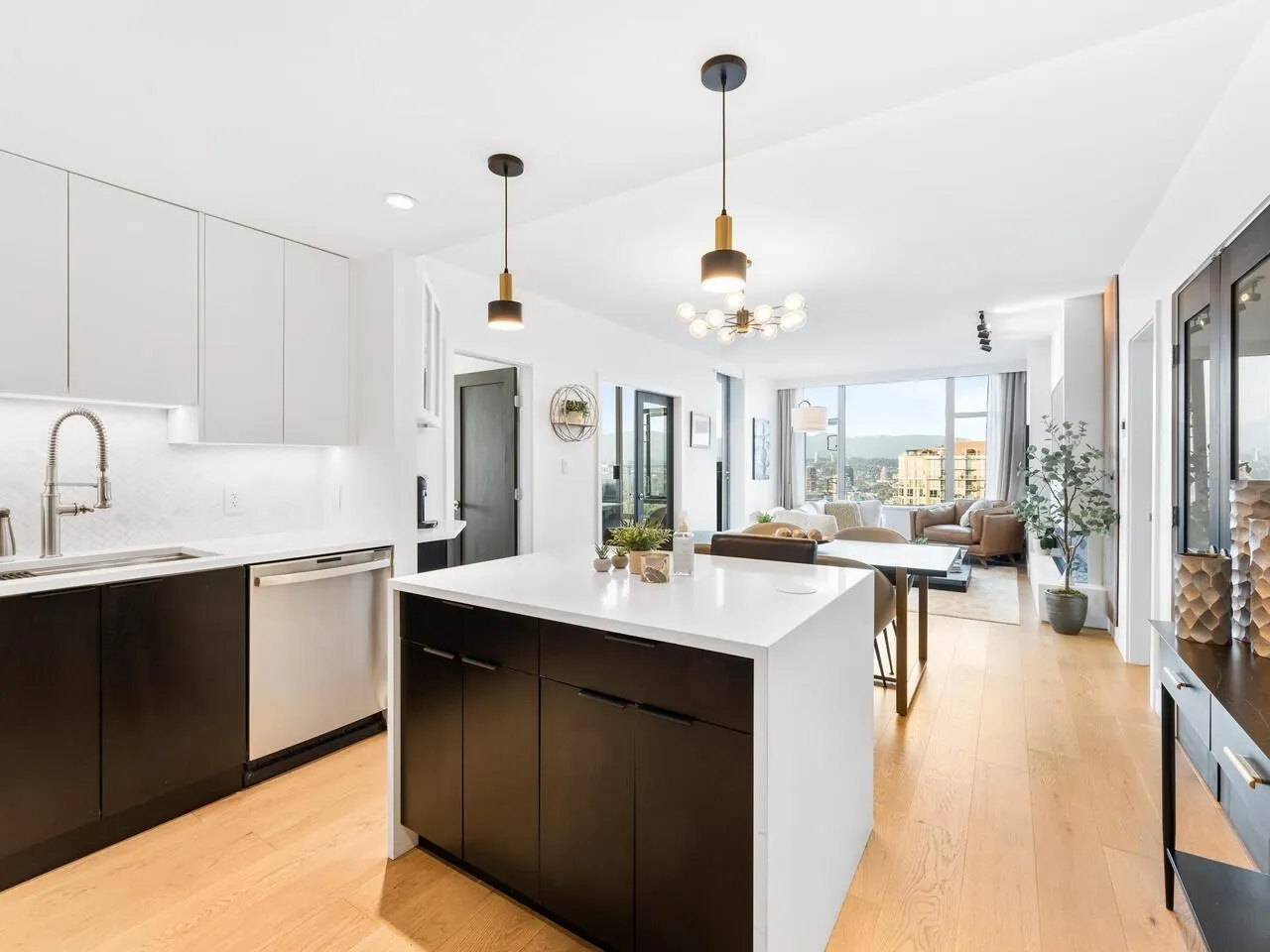 2301 280 Ross Drive