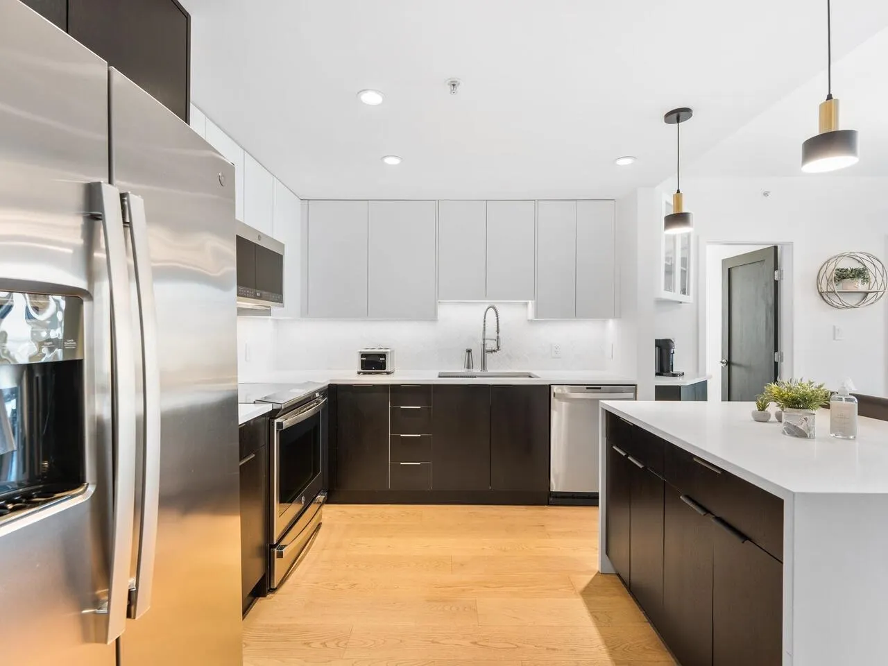 2301 280 Ross Drive
