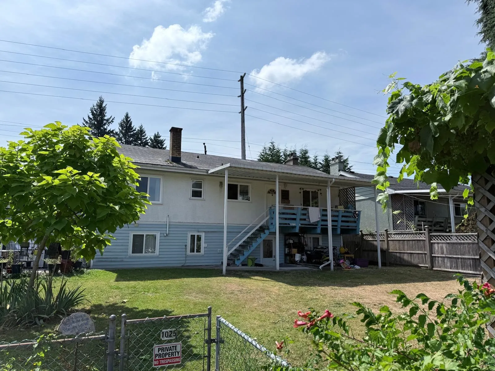 1025 Como Lake Avenue