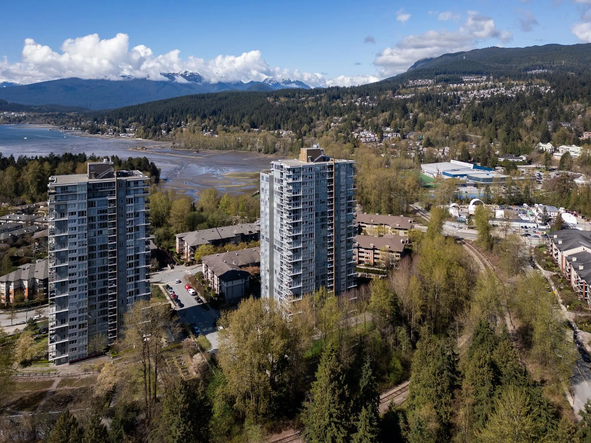1009 660 Nootka Way