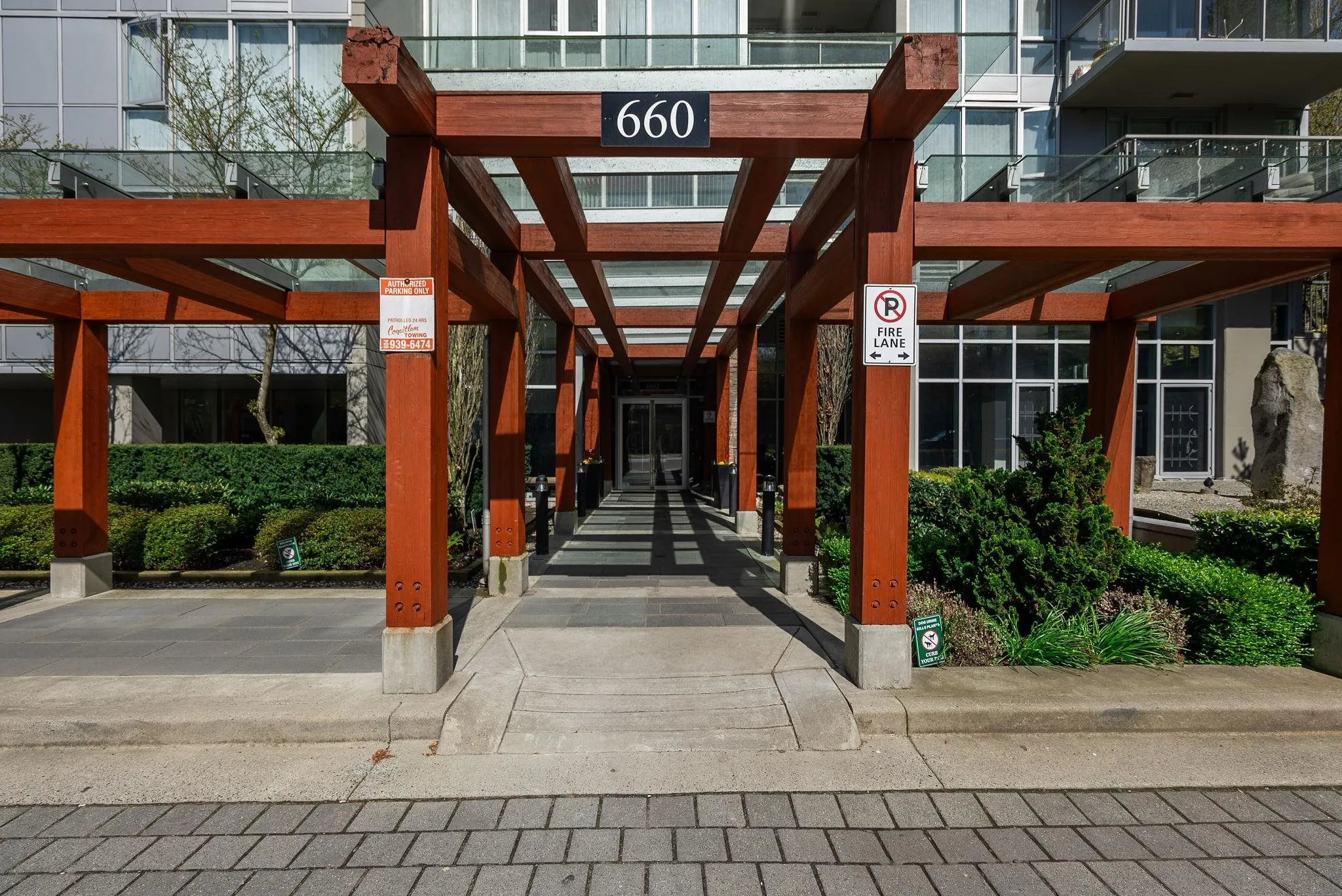 1009 660 Nootka Way