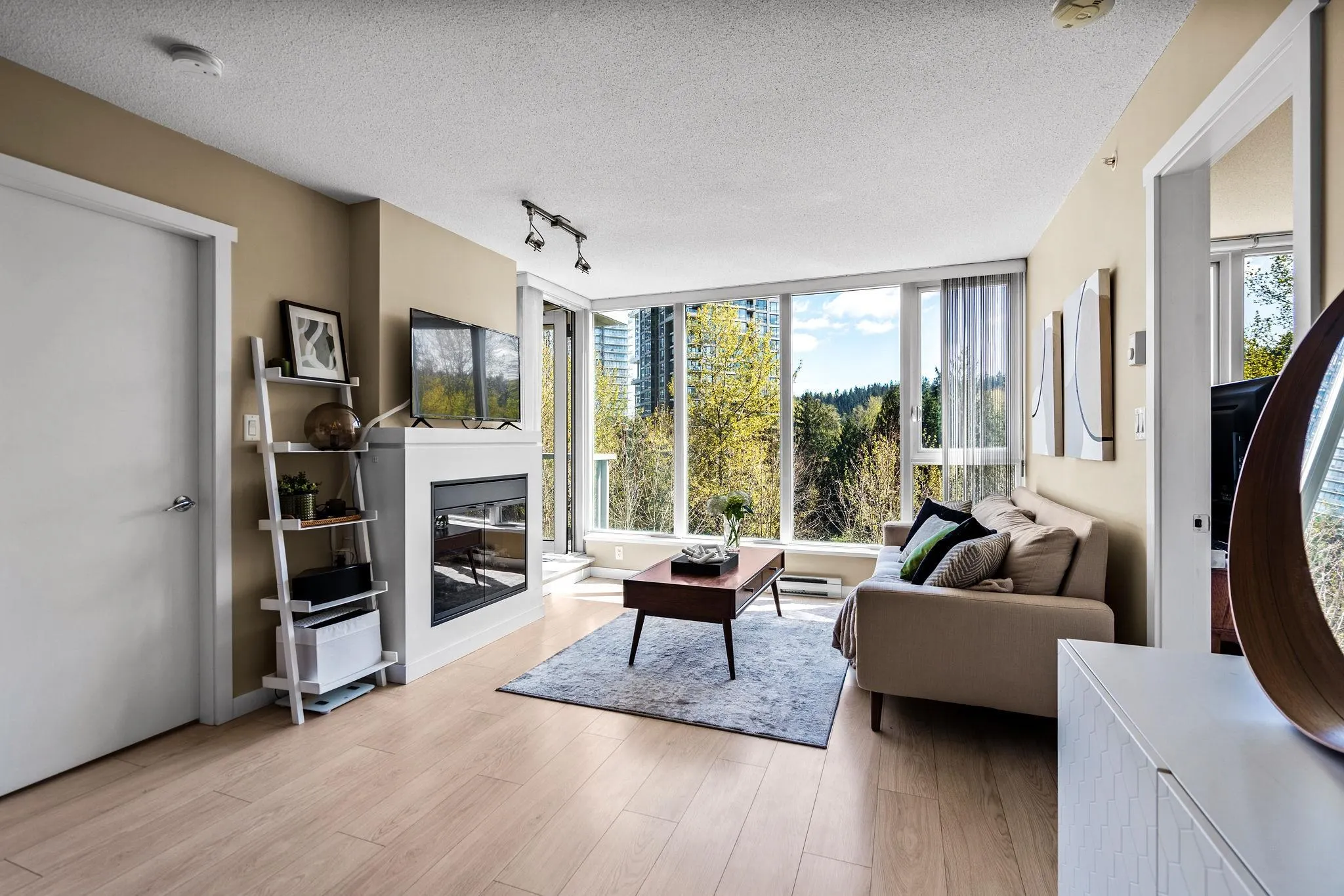 1009 660 Nootka Way