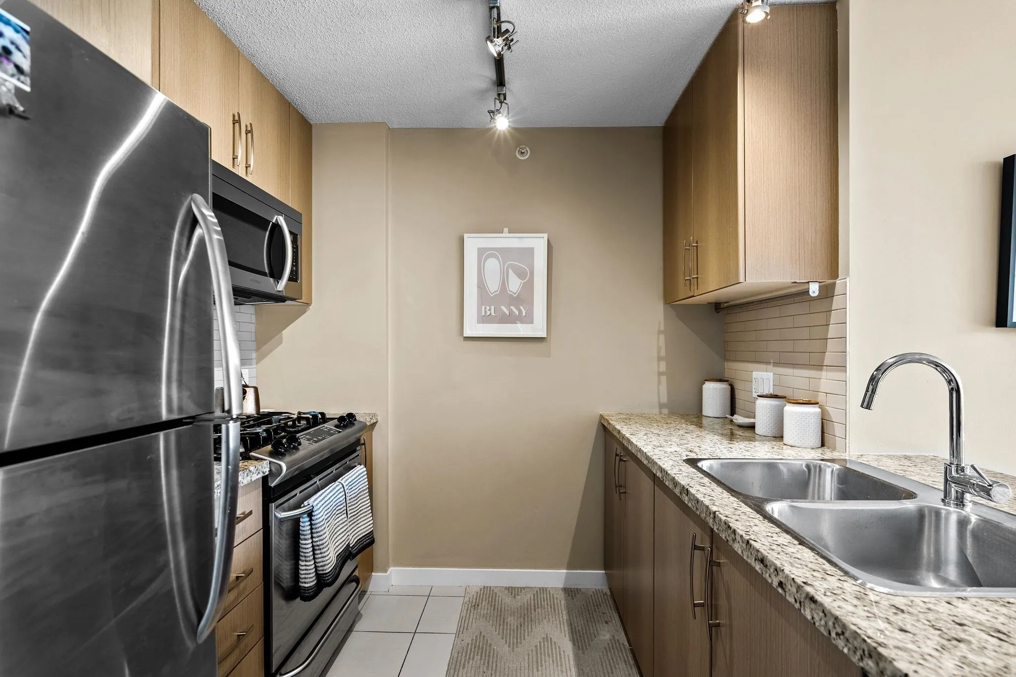 1009 660 Nootka Way